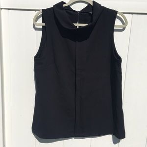 Black BR sleeveless shirt size L